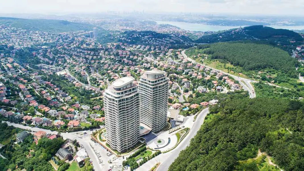 Luxury residence with social areas
